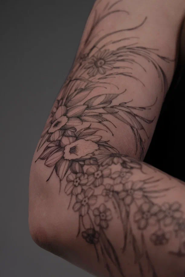 Fine-line tattoo by Julia, js.tattooo — Vancouver, WA studio piece 10
